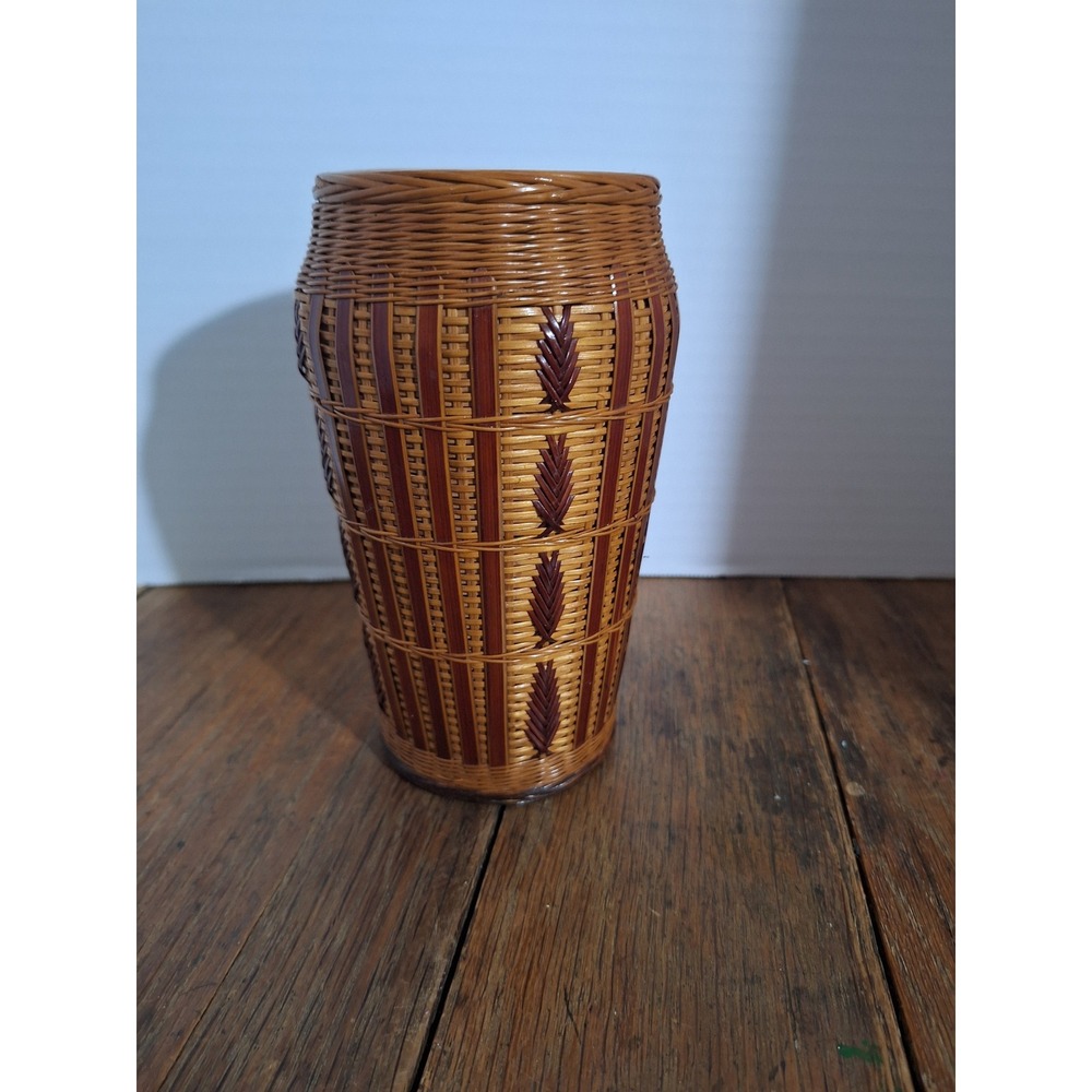 Vintage Shanghai Handicrafts Woven Bamboo Vase Two-Tone Brown Basketry‎ 7" MCM